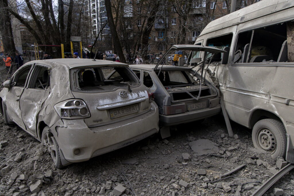 У столиці п’ятеро постраждалих від ранкової атаки, тривають пошукові роботи: фото 17 tim 9886 resize - Вікно Відновлення