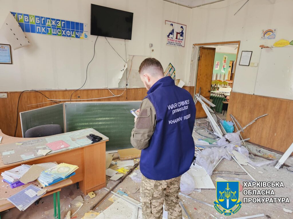 Прокурори працюють на місцях ворожих ударів по Харкову та області 1 434411061 821929626635089 376034022946168344 n - Вікно Відновлення