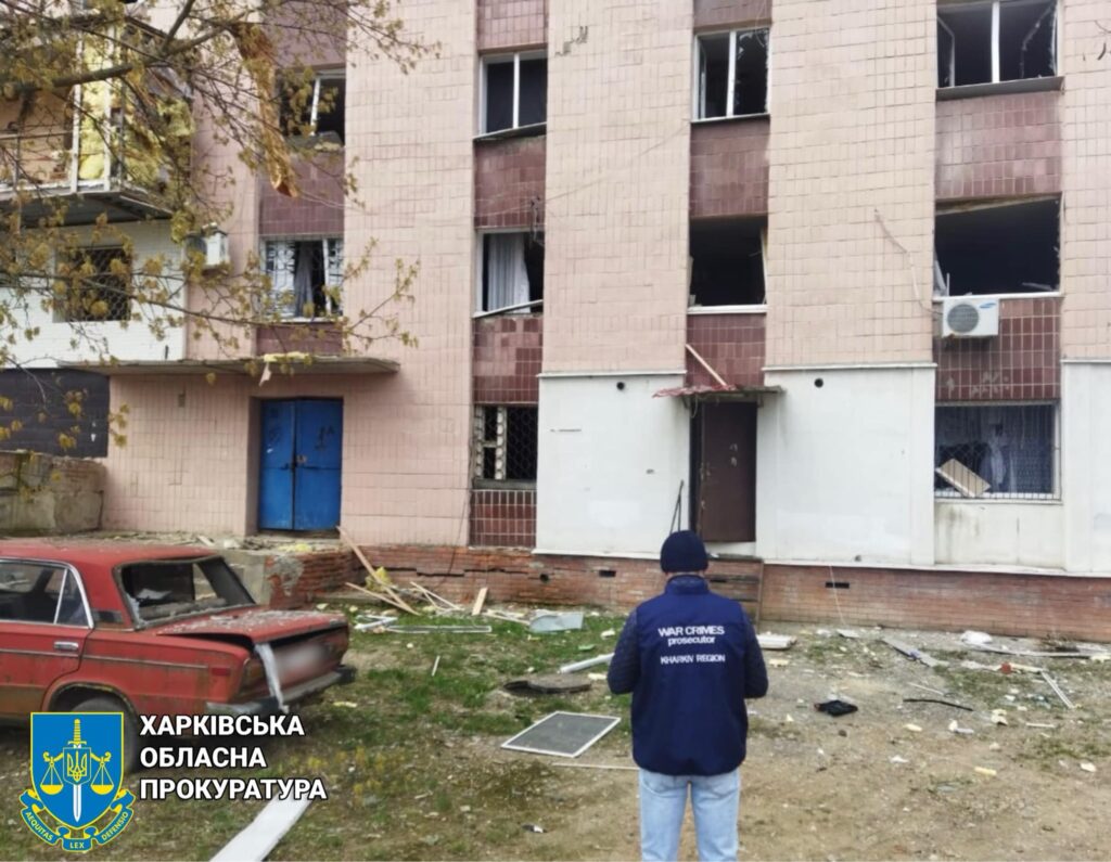Харківські комунальники усувають наслідки ворожого обстрілу: фото 12 434433202 821660323328686 2009709887434855996 n - Вікно Відновлення