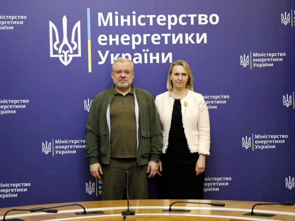 Бріджит Брінк: Сполучені Штати готові допомагати у відновленні енергосектору України 1 62a30461 fb90 4a7d a9fd b5bd06adef88 - Вікно Відновлення