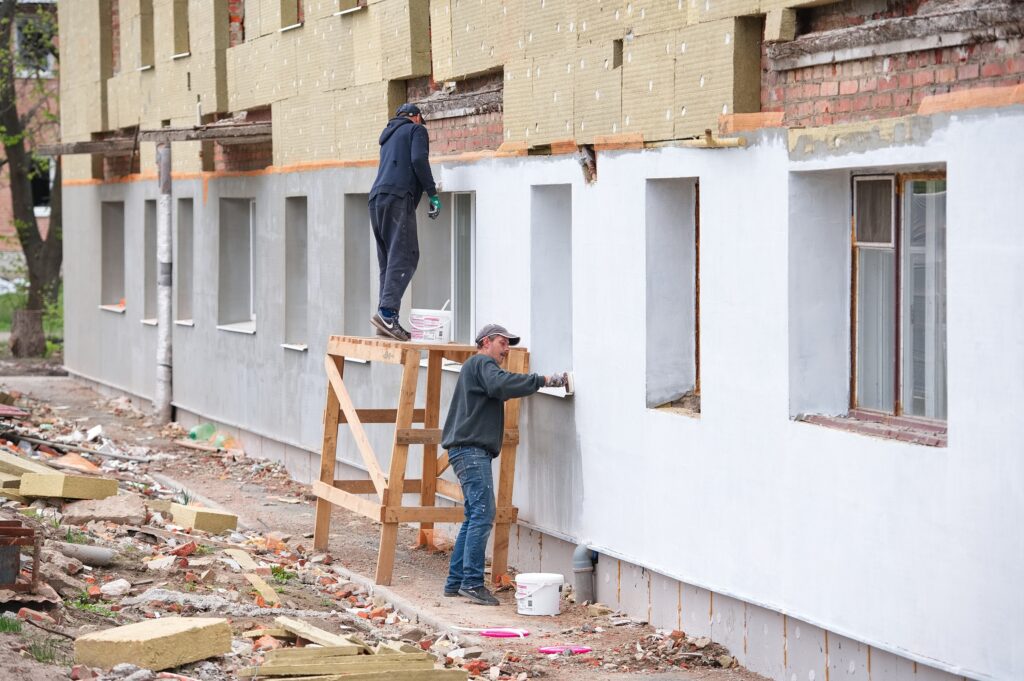 У Старому Салтові на Харківщині у 2024 році планують відновити 13 багатоповерхівок 9 nz6 8687 3003x1998 2 - Вікно Відновлення