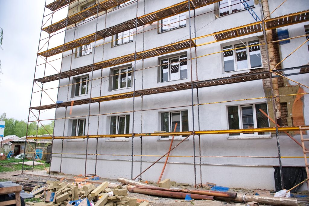 У Старому Салтові на Харківщині у 2024 році планують відновити 13 багатоповерхівок 7 nz6 9103 3003x1998 1 - Вікно Відновлення