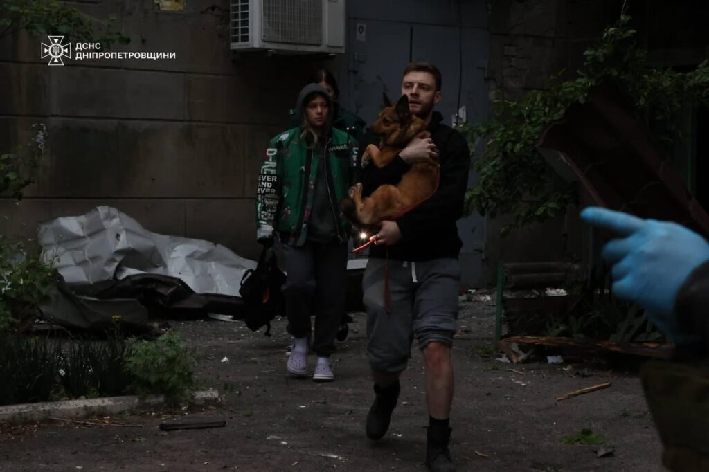 Уночі ворог атакував Дніпропетровщину: наслідки 4 photo 2024 04 19 08 42 17 - Вікно Відновлення