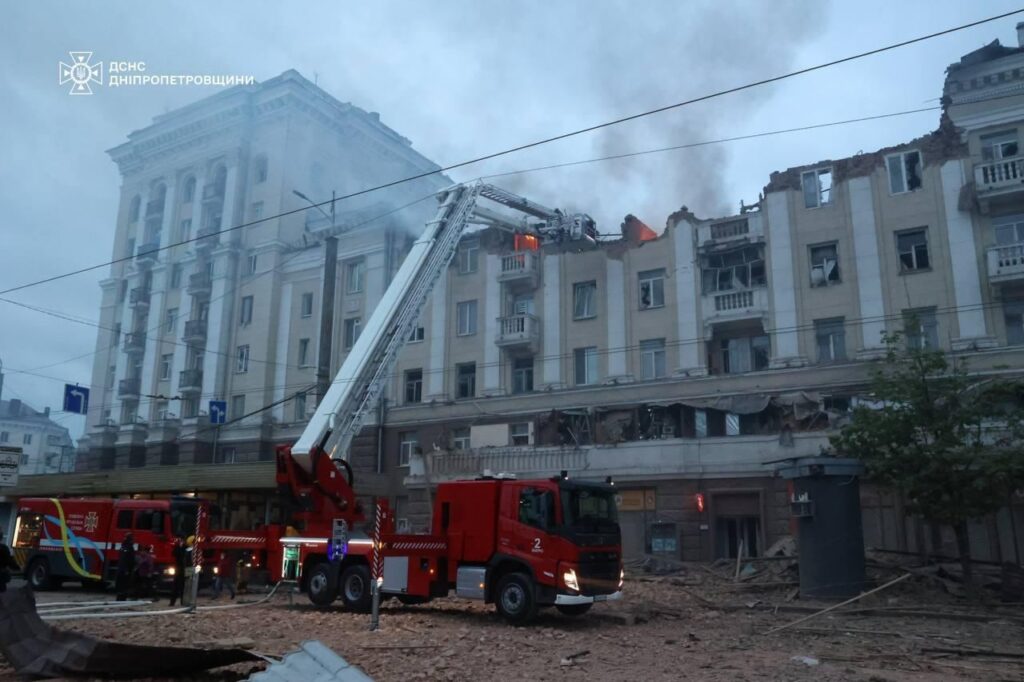 Уночі ворог атакував Дніпропетровщину: наслідки 3 photo 2024 04 19 08 42 29 - Вікно Відновлення