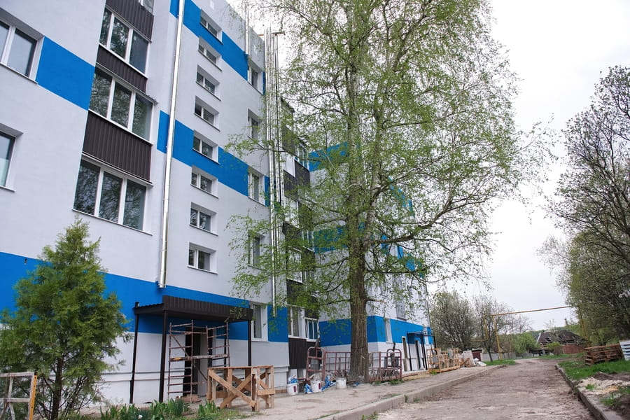 У Старому Салтові на Харківщині у 2024 році планують відновити 13 багатоповерхівок
