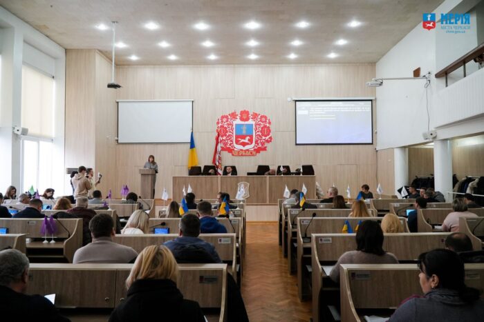 Мільйон доларів у коробках. Чому в Черкасах припадає пилом коштовне медичне обладнання?