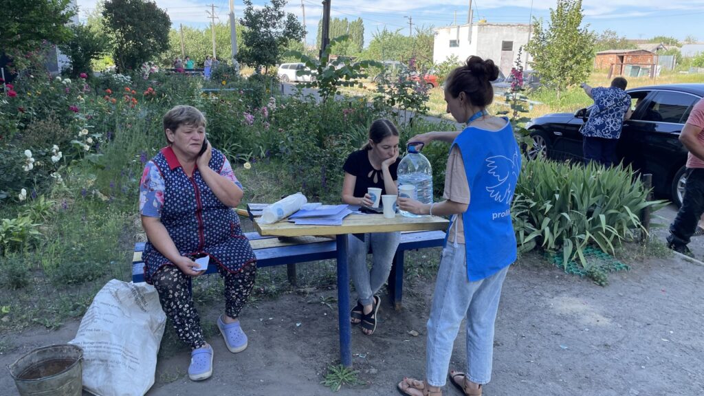 235 мешканців Новомосковська отримали допомогу від Гуманітарної місії «Проліска» (фото) 10 448332535 879508307547551 8336454979427418715 n - Вікно Відновлення