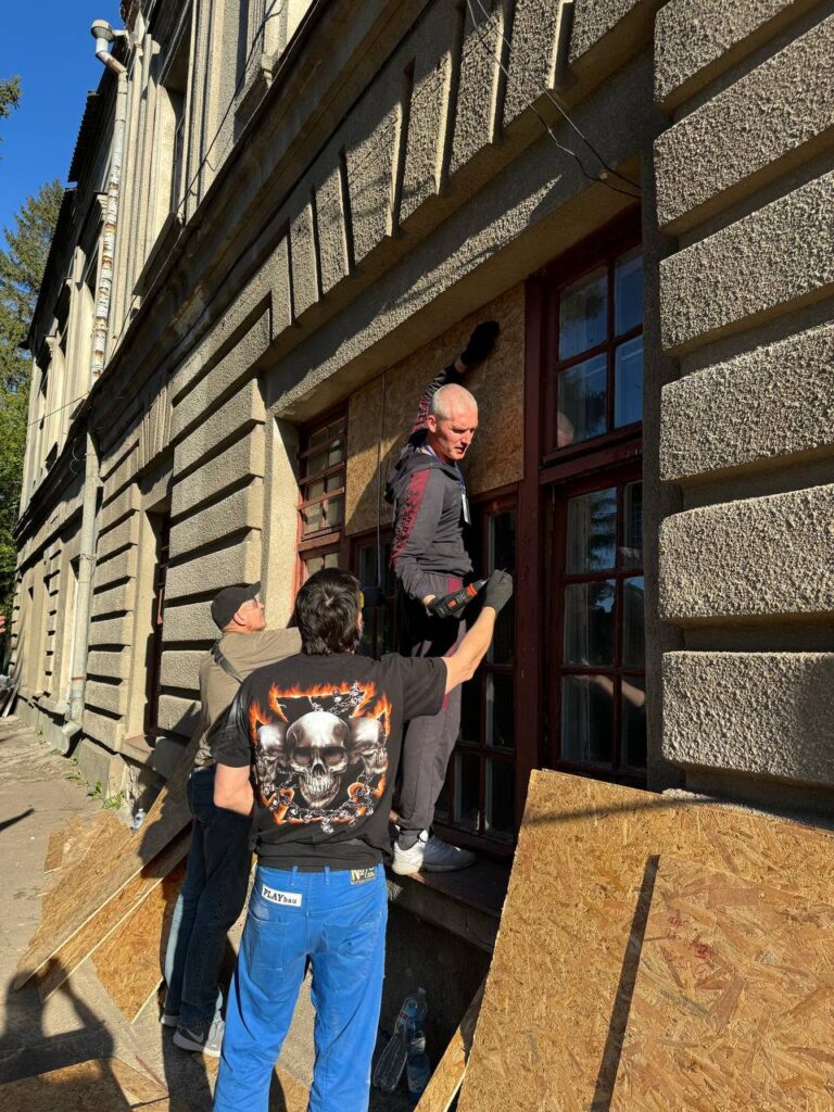 Максим Почапський: «Кожен, хто в біді, має бути почутий» 4 image 15 - Вікно Відновлення