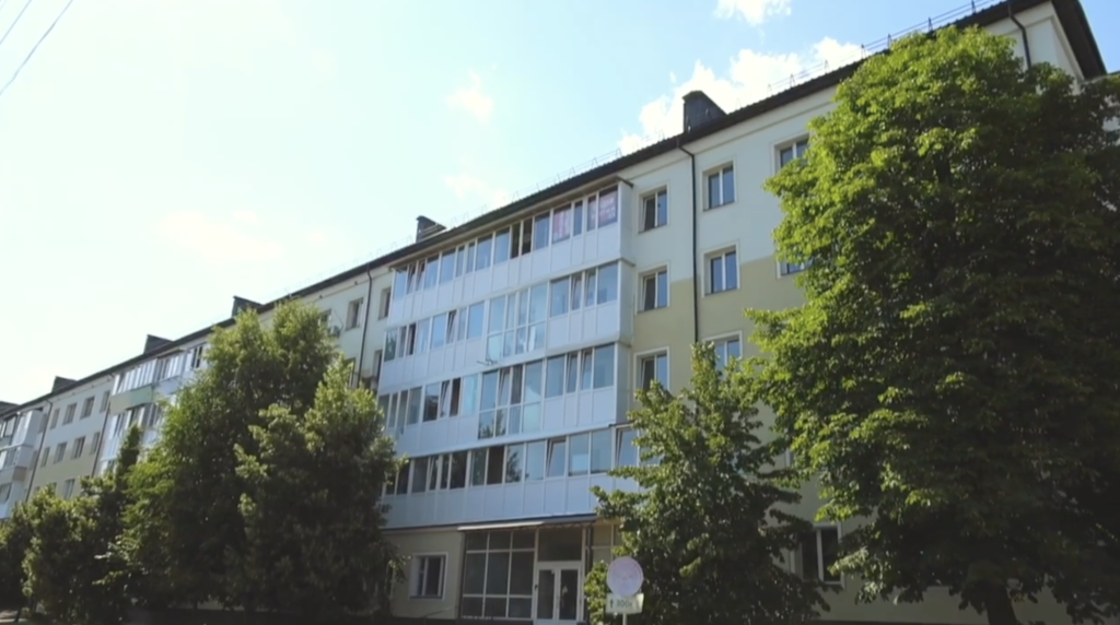 У Бучі завершили відбудову п’ятиповерхівки