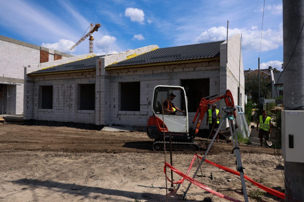 Як відновлюють в Ірпені приватний сектор по вул. Багірова: фото 10 454245243 422748957445601 9159780719366852430 n - Вікно Відновлення