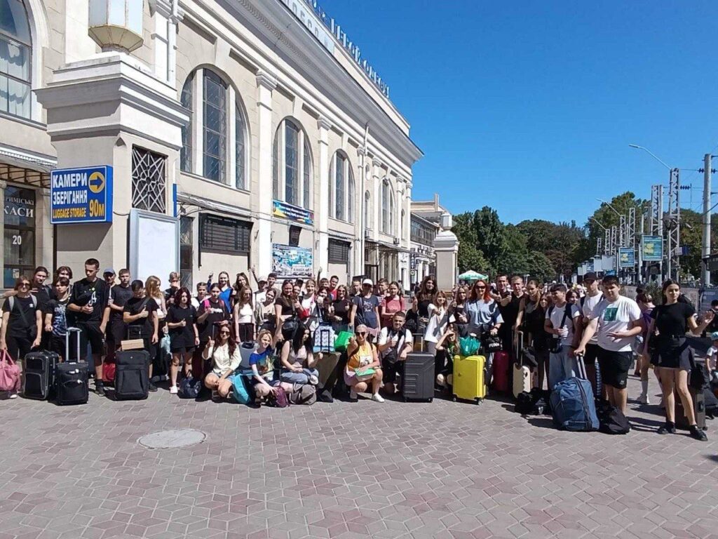 Діти з Херсонщини вирушили відновлюватися на Закарпаття