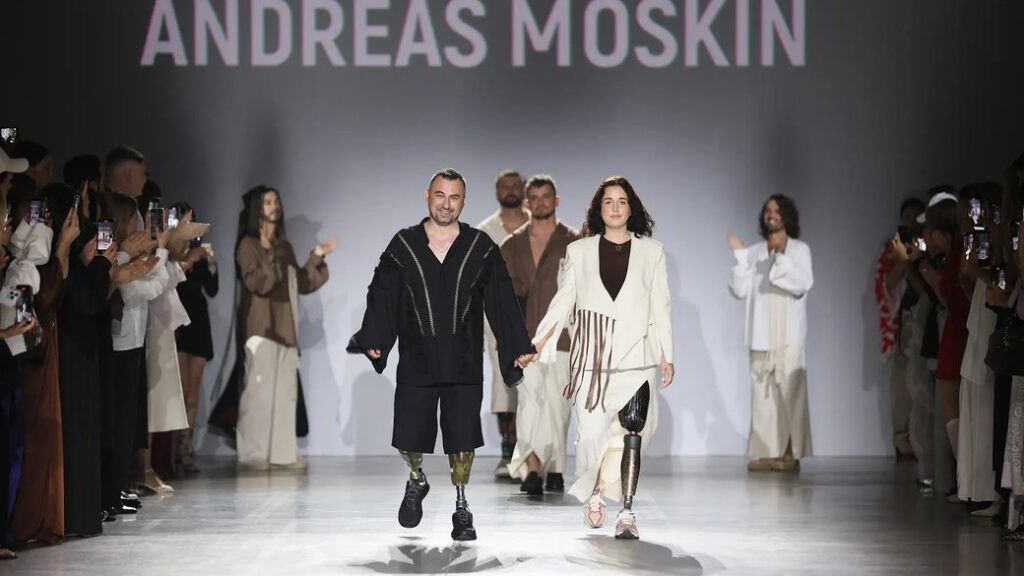 Українські ветерани на протезах узяли участь в Ukrainian Fashion Week