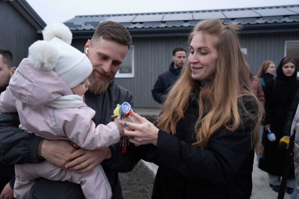 На Житомирщині відкрили модульне містечко на пів сотні будинків для ВПО та місцевих