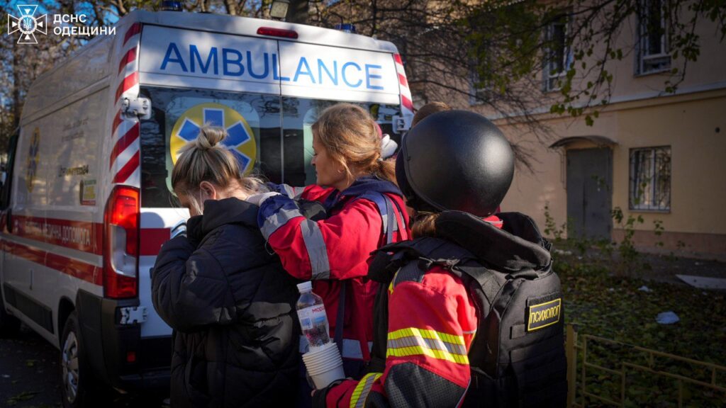 25 листопада Одесу обстріляли балістикою: є травмовані люди та пошкоджені будівлі 2 photo 2024 11 25 12 56 48 2 - Вікно Відновлення