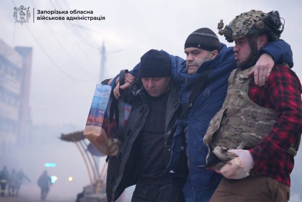 Російські військові обстріляли Запоріжжя: з’явилися перші фото 2 photo 2025 01 08 16 34 43 2 - Вікно Відновлення