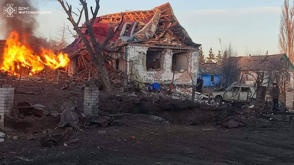 Займання через падіння уламка в Житомирському районі