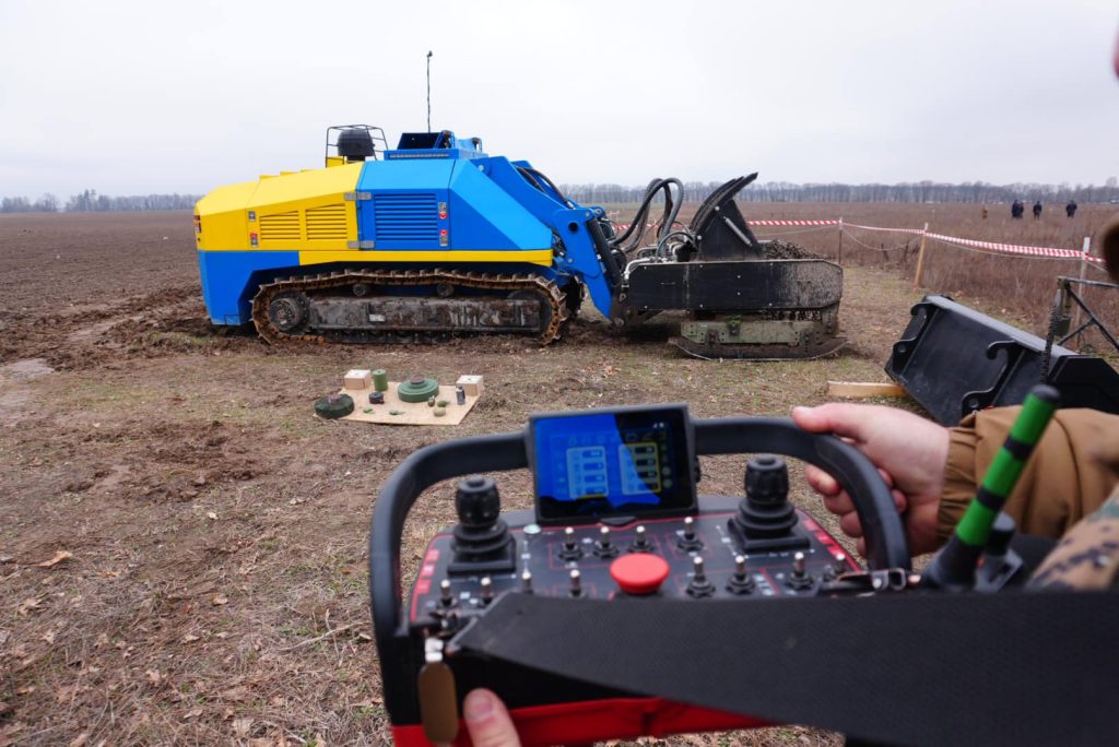 Краматорський завод виготовив машину для розмінування: які території розчищатиме 2 Germina URCM-3000, розмінування, машина для розмінування