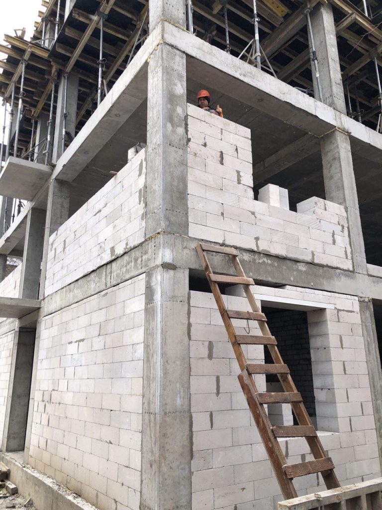 Відбудова будинку на Сталеварів, 16: назвали нову дату завершення робіт 11 img 20231123 100821 631 - Вікно Відновлення