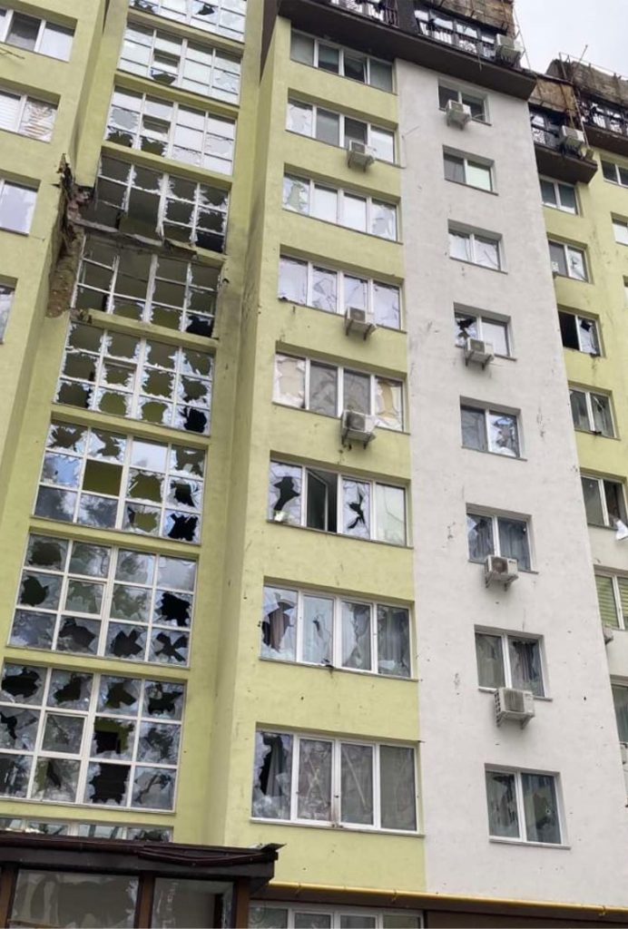 На Київщині відновили один із будинків комплексу «Ірпінські Липки» 7 Понівечена багатоповерхівка житлового комплексу