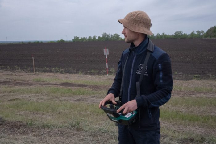 Як на Харківщині розміновують сільськогосподарські угіддя — фото
