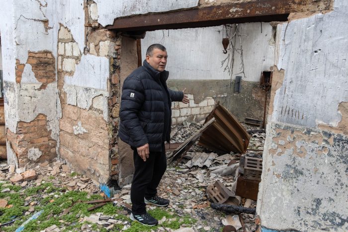 Одразу вирішив, що відновить господарство