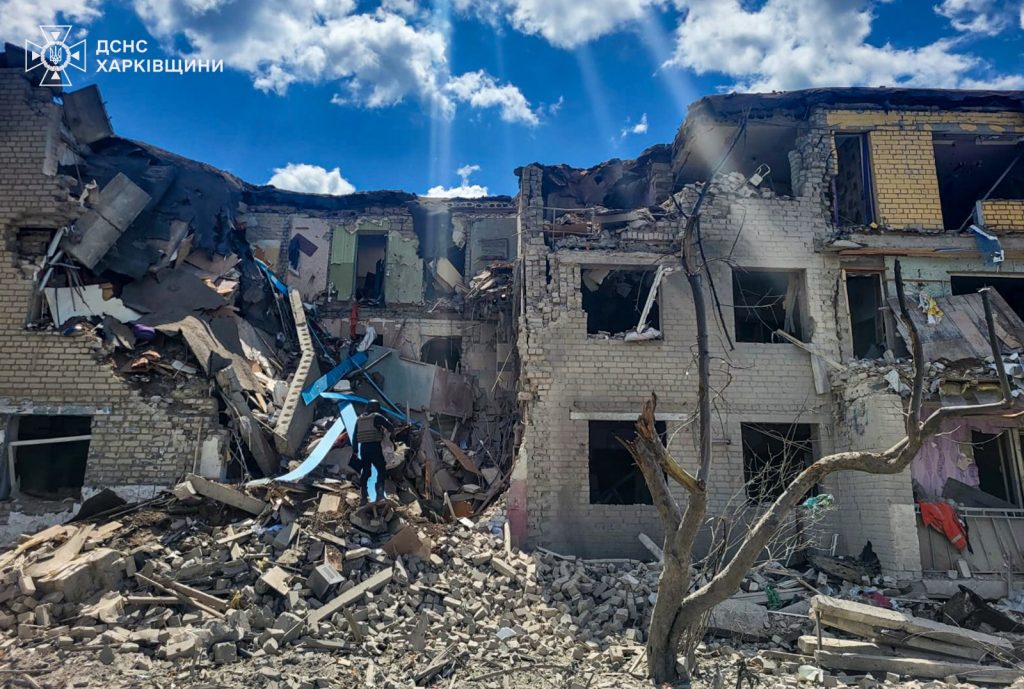 Росіяни обстріляли Куп’янщину: є загиблий і постраждалі