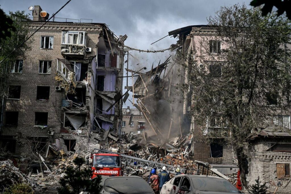 У Запоріжжі завершують відновлення будинку на вул. Незалежної України, 80 3 Будинок на вулиці Незалежної України, 80