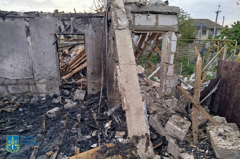 Отримав термічні опіки: на Одещині через атаку БпЛА загинув чоловік 1 Зруйнована будівля