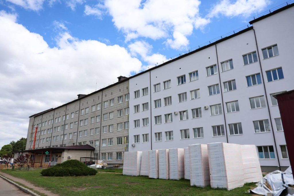 У Макарівській громаді на Київщині відновили 75% зруйнованих будівель 3 Макарівська лікарня