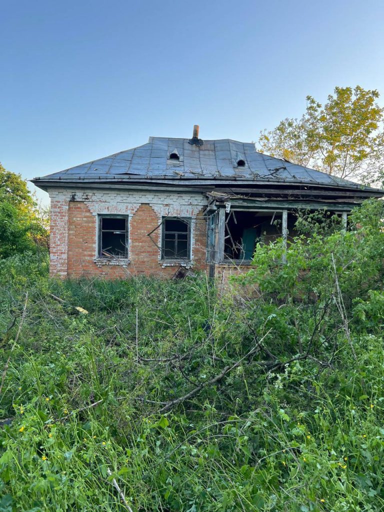 На Київщині від російського обстрілу постраждала сім’я (ФОТО) 4 Наслідки обстрілу 21 травня