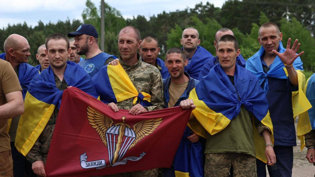Відбувся другий етап обміну 1000 на 1000: скількох українців повернули 9 З полону повернули 307 військовослужбовців