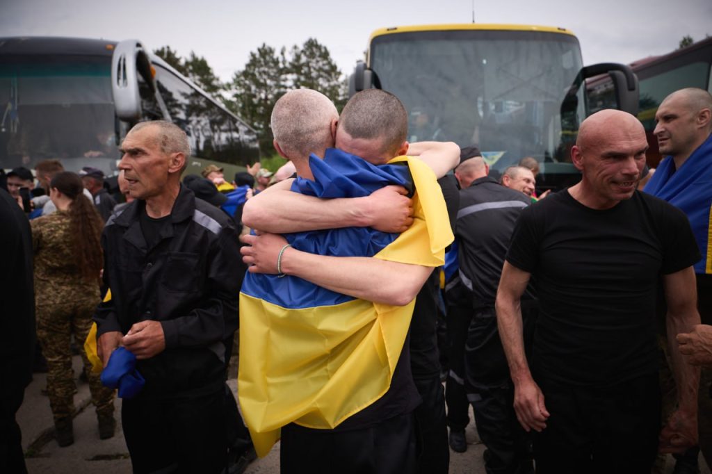 Завершили обмін 1000 на 1000: повернули ще 303 військовослужбовців