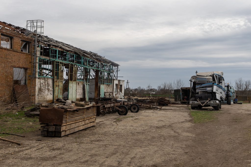 Одразу вирішив, що відновить господарство 1 Фермер Михайло підтримка від Mercy