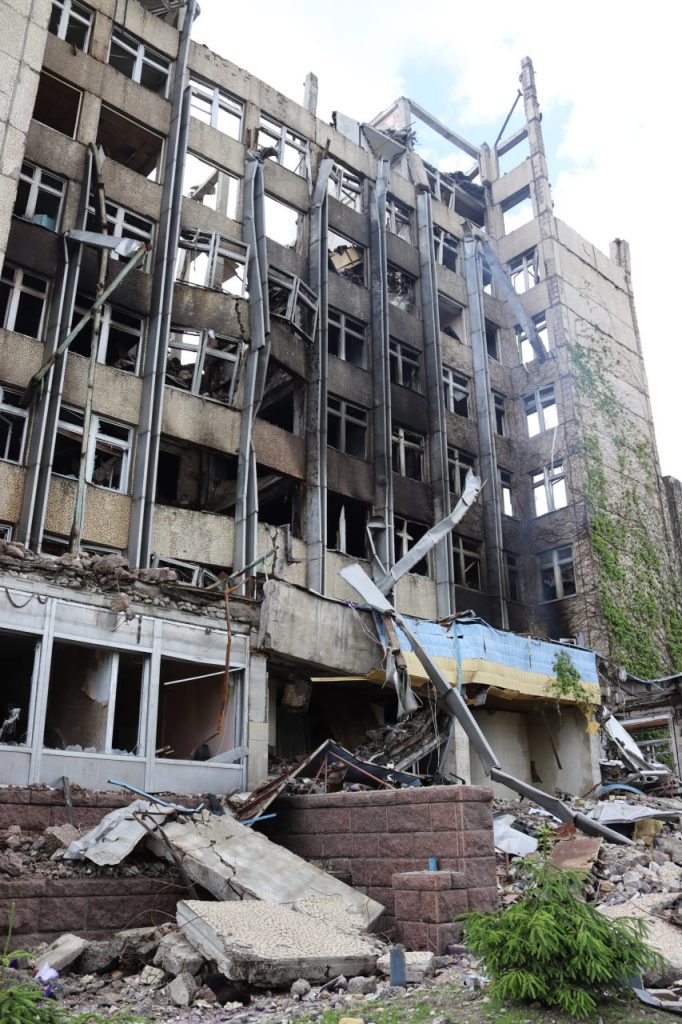 Як у Світловодську долають наслідки атаки та хто допомагає постраждалим 1 Світловодськ ракетна атака наслідки