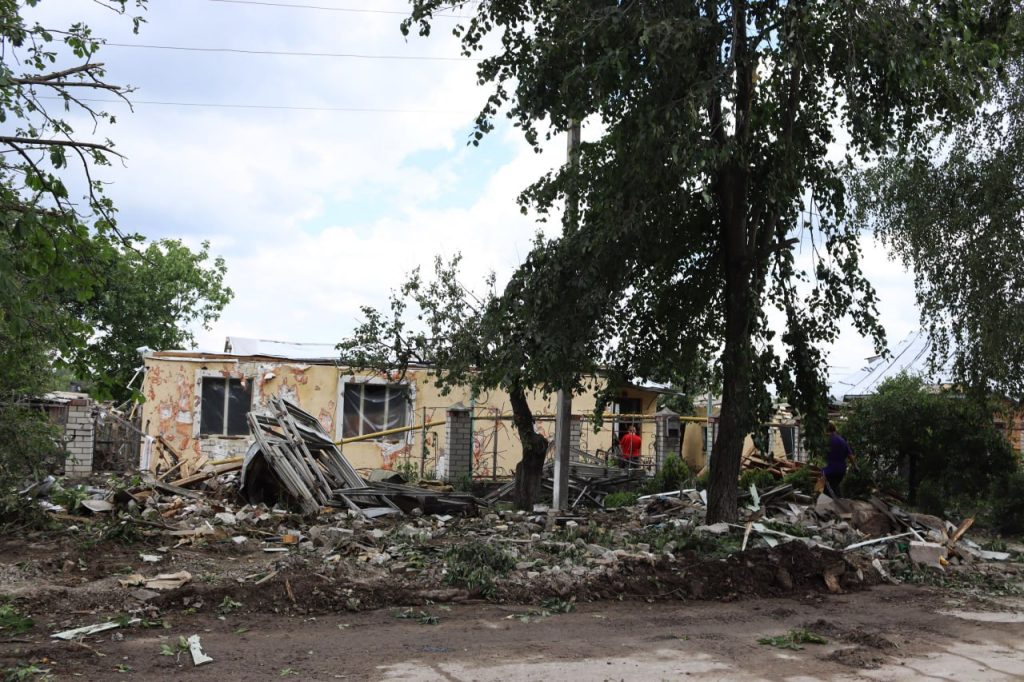 Як у Світловодську долають наслідки атаки та хто допомагає постраждалим