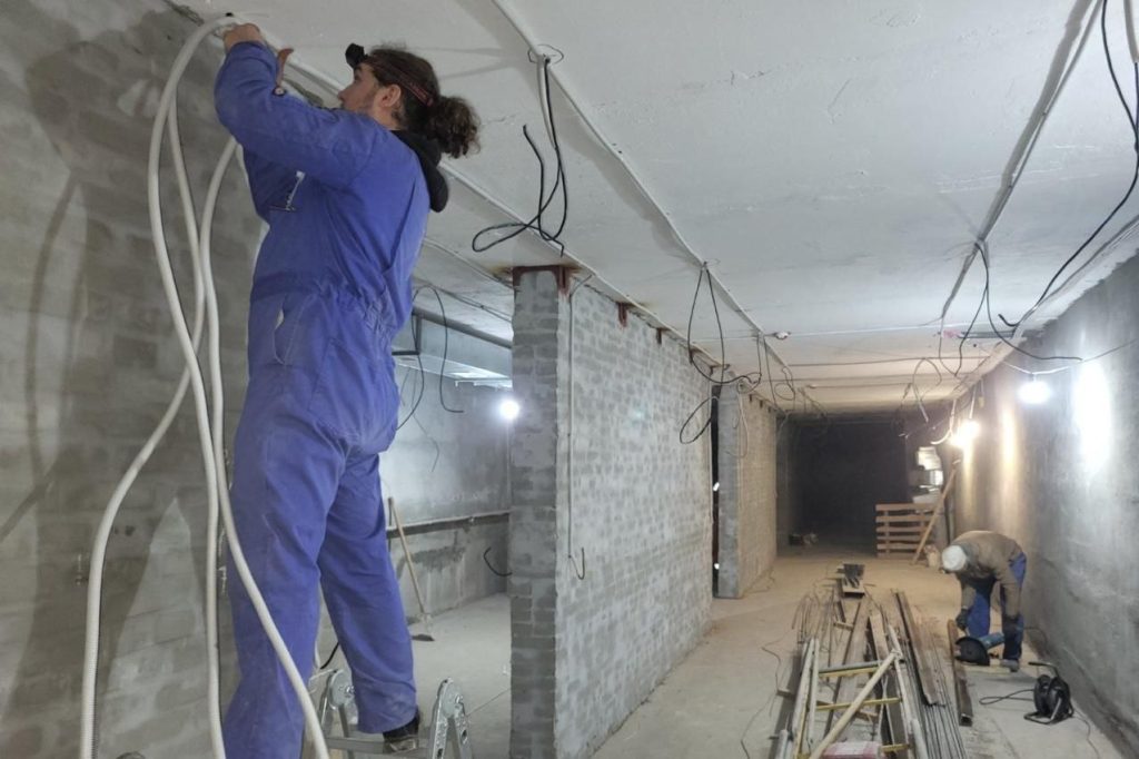 На Дніпропетровщині понад 85% шкіл уже мають укриття (фото)