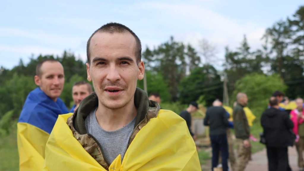 Четвертий обмін: з російського полону повернули ще одну групу воїнів