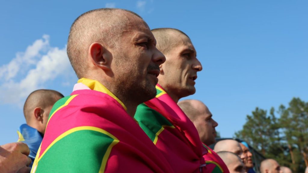 Відбувся перший етап повернення з полону важкопоранених і поранених воїнів (фото) 5 Українські військові, обмін