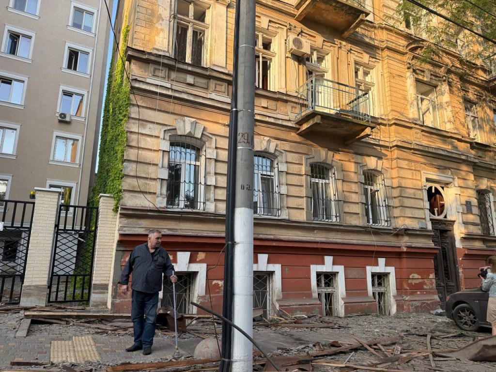 Росіяни масовано атакували Одесу БпЛА: уже 13 постраждалих (фото) 2 Одеса, атака БпЛА, 17.06.25