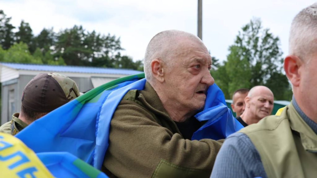 З російського полону повернули ще одну групу тяжкохворих захисників 3 Воїн, якого повернули під час обміну
