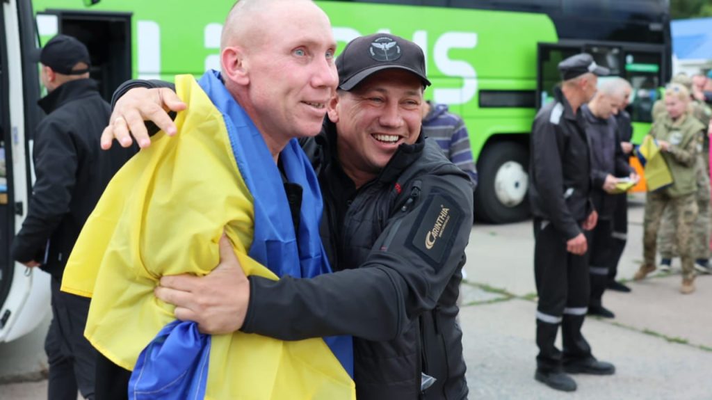 Україна повернула ще одну групу військовополонених (ФОТО) 2 photo 2025 06 20 14 25 53 3 - Вікно Відновлення