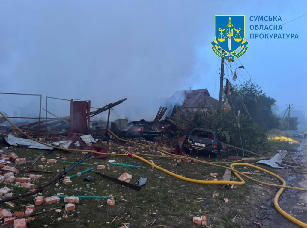 Знищений будинок на автомобіль у Верхньосироватській громаді
